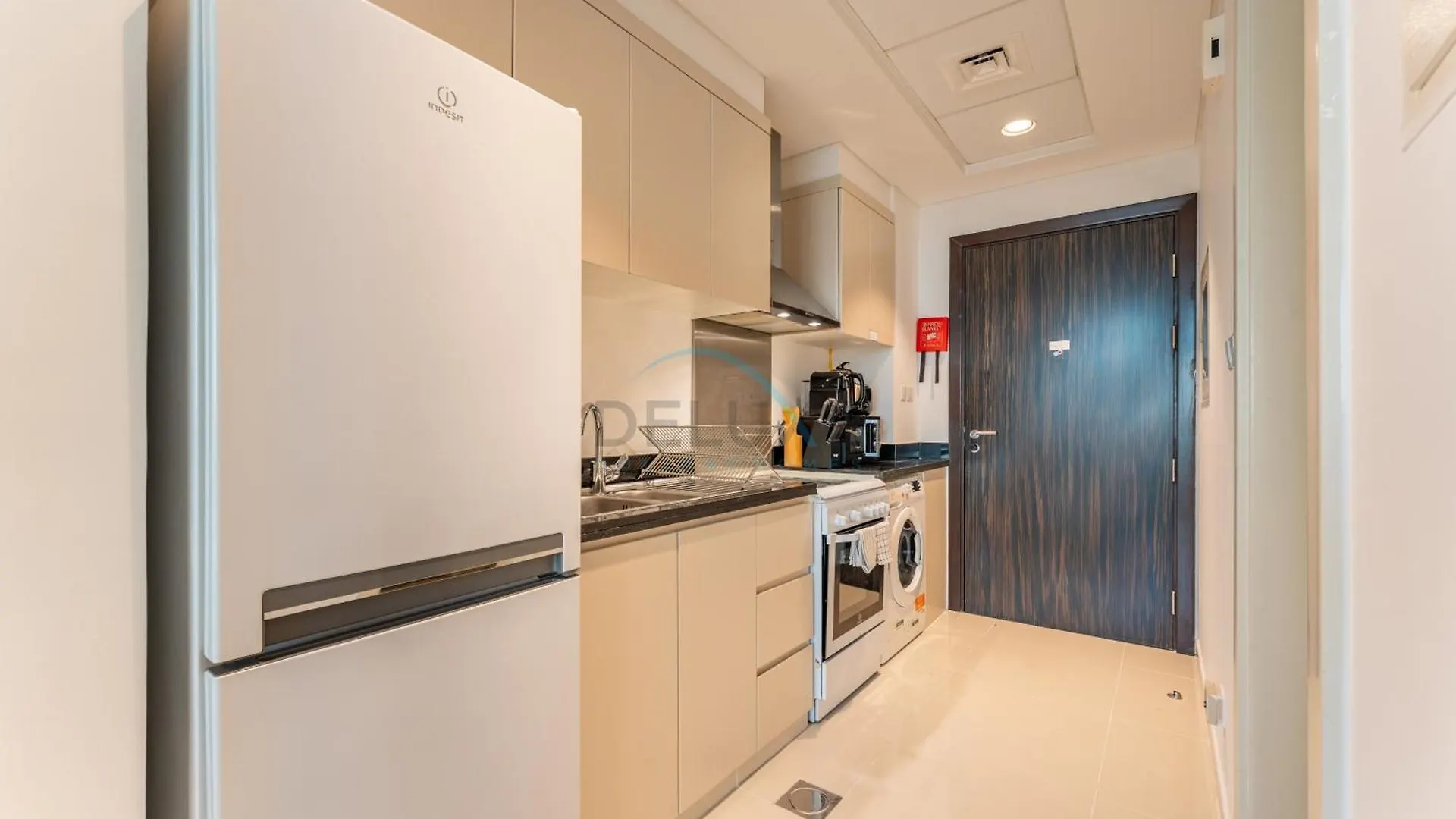 Near Golf Club High Apartamento Dubai