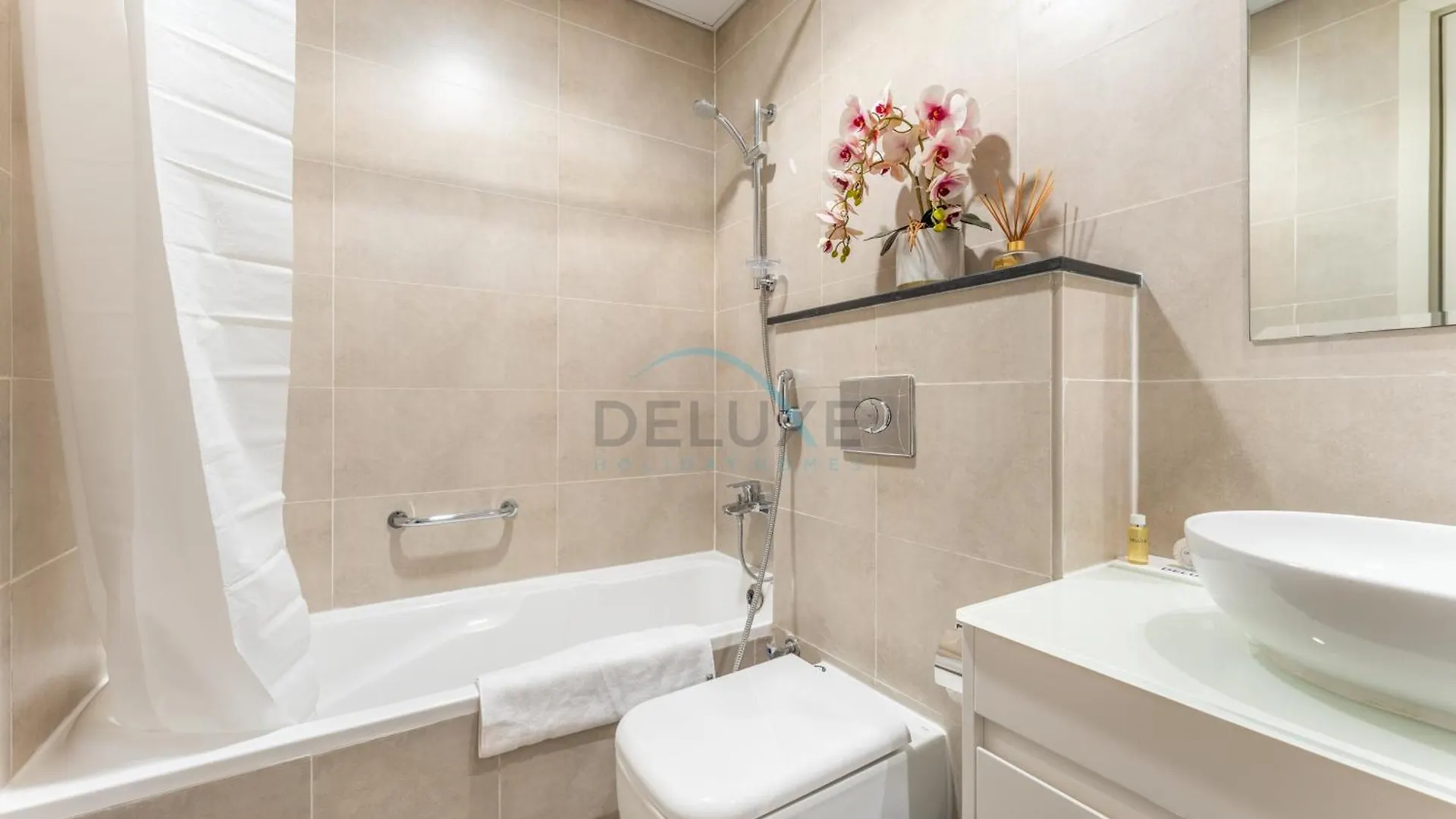 Near Golf Club High Apartment Dubai 0*,  United Arab Emirates