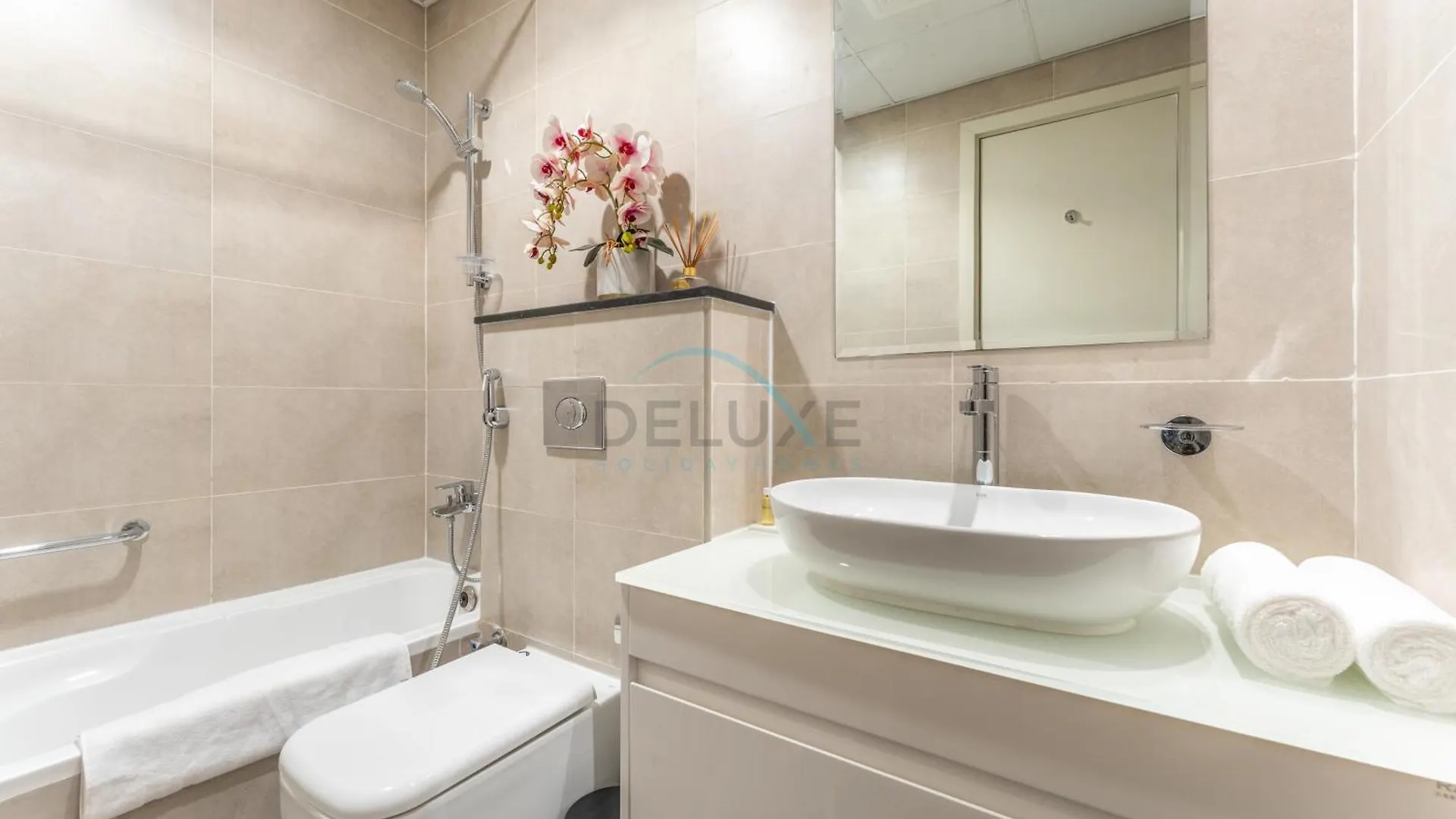 Near Golf Club High Apartment Dubai United Arab Emirates